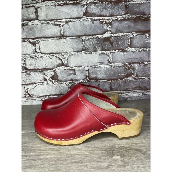 Danish Design Red Leather Wooden Heel Handmade Clogs Shoes Women Sz 38EU/7.5M US - Picture 12 of 16